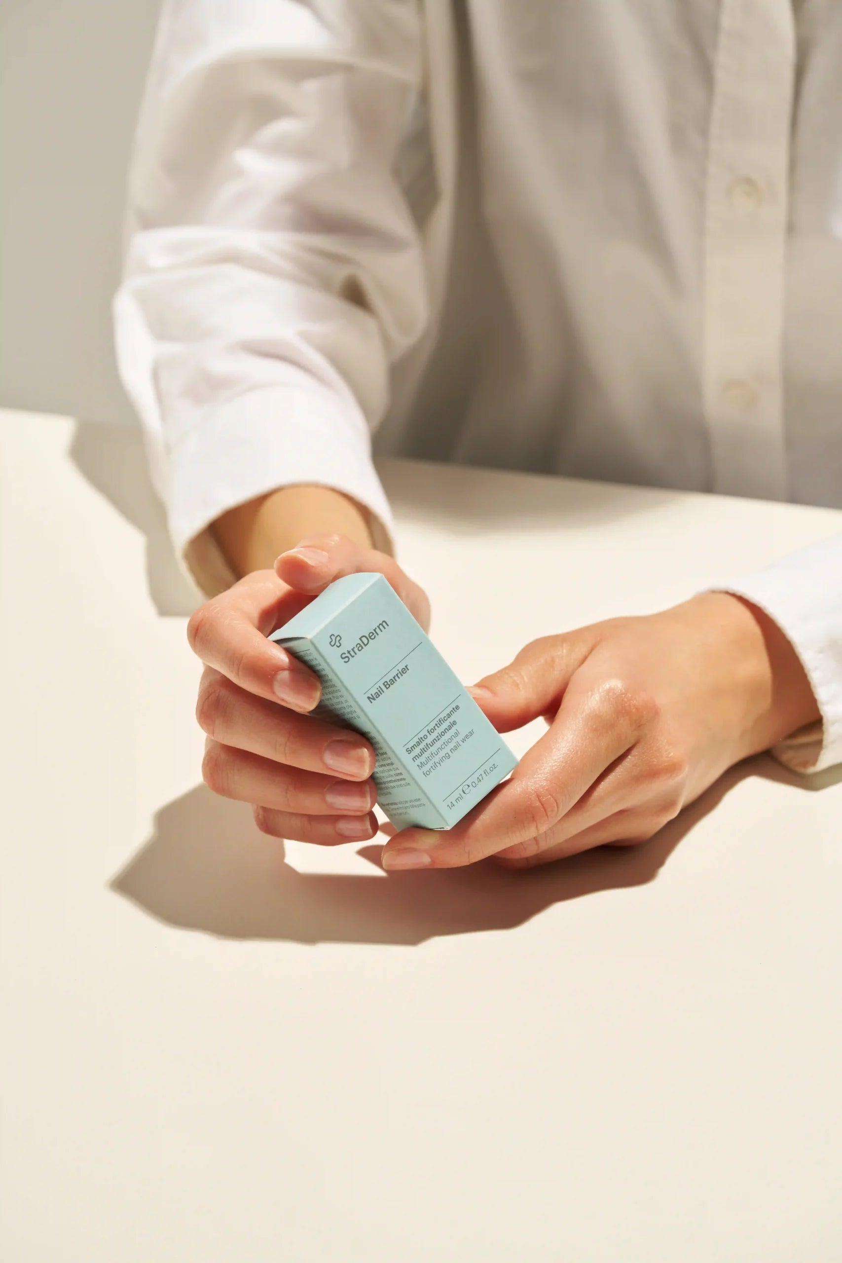 Lac de unghii tratament, 14 ml Nail Barrier Straderm