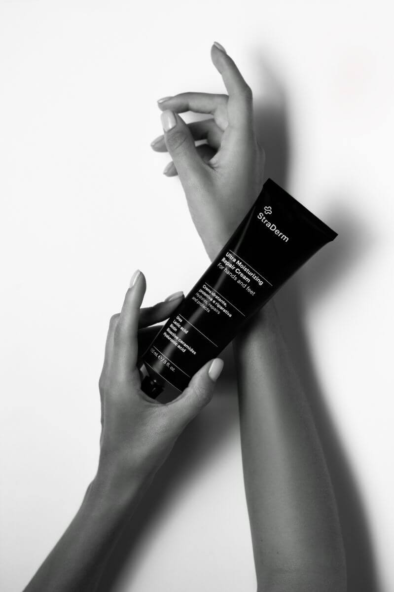 Crema ultra hidratanta pentru maini si picioare, 50 ml Ultra Moisturizing Repair Cream Straderm
