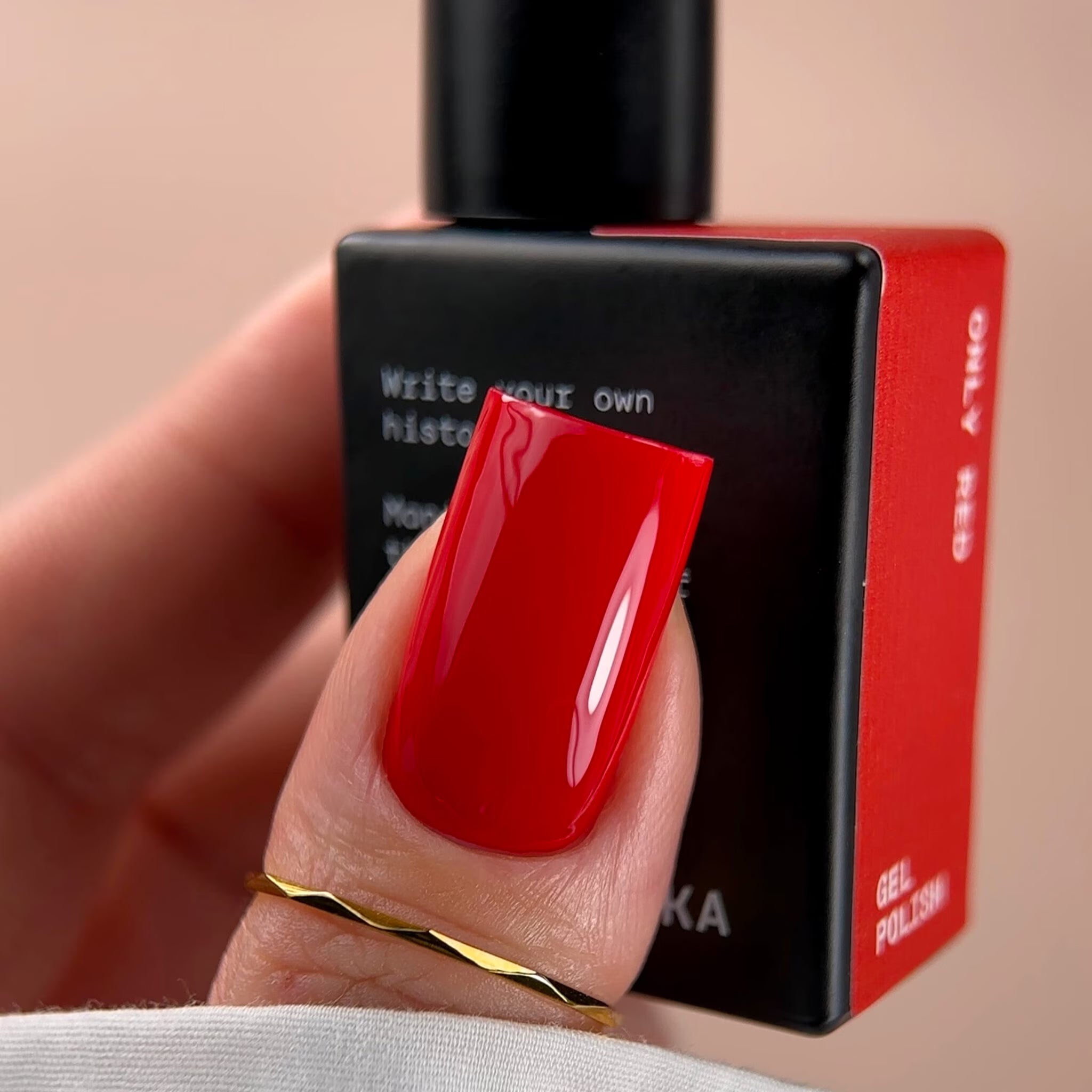 BIBLIOTEKA Gel Polish Only Red – Classic Red, 10ml