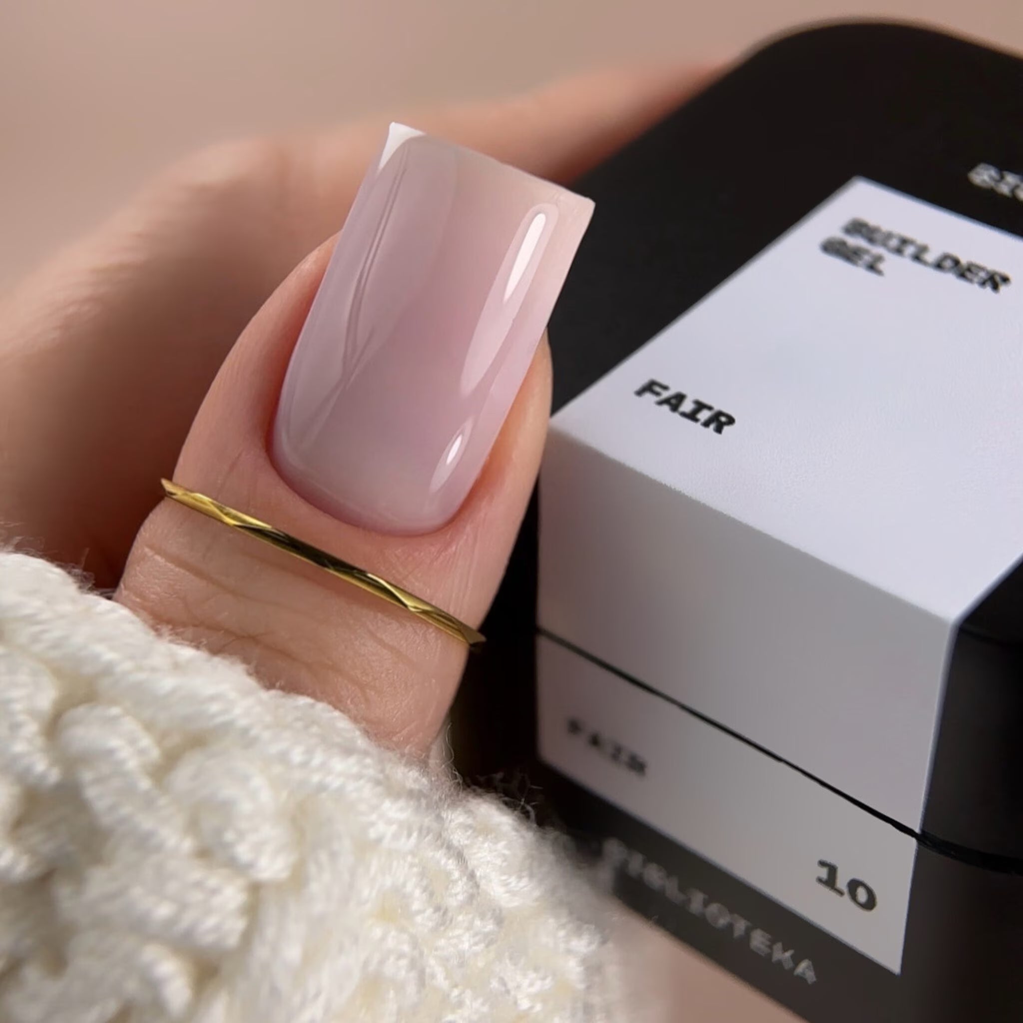 BIBLIOTEKA Builder Gel 10 Fair - Light clear, 30ml