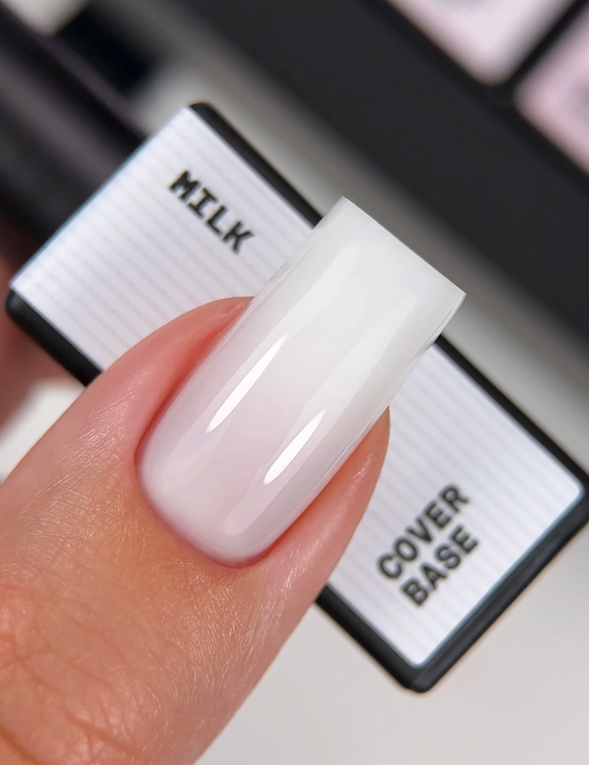 BIBLIOTEKA Cover Base 02 Milk - Milky, 10ml