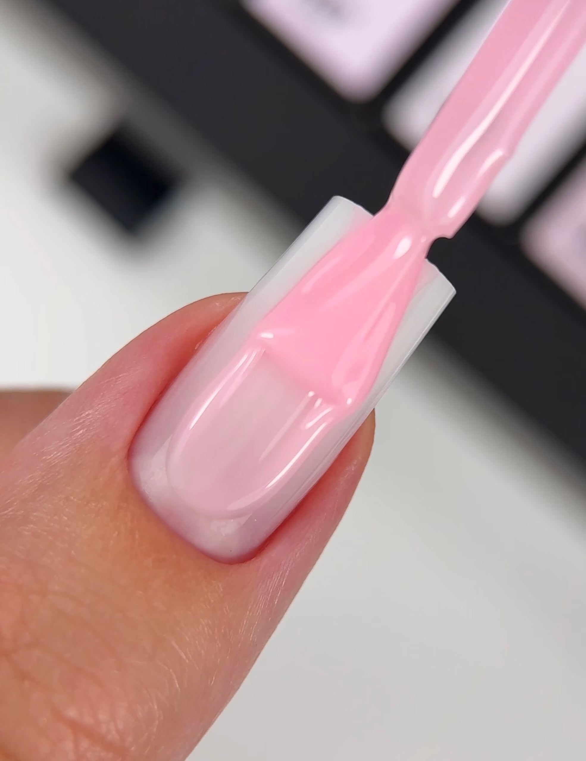 BIBLIOTEKA Cover Base 05 Bloom - Pink, 10ml