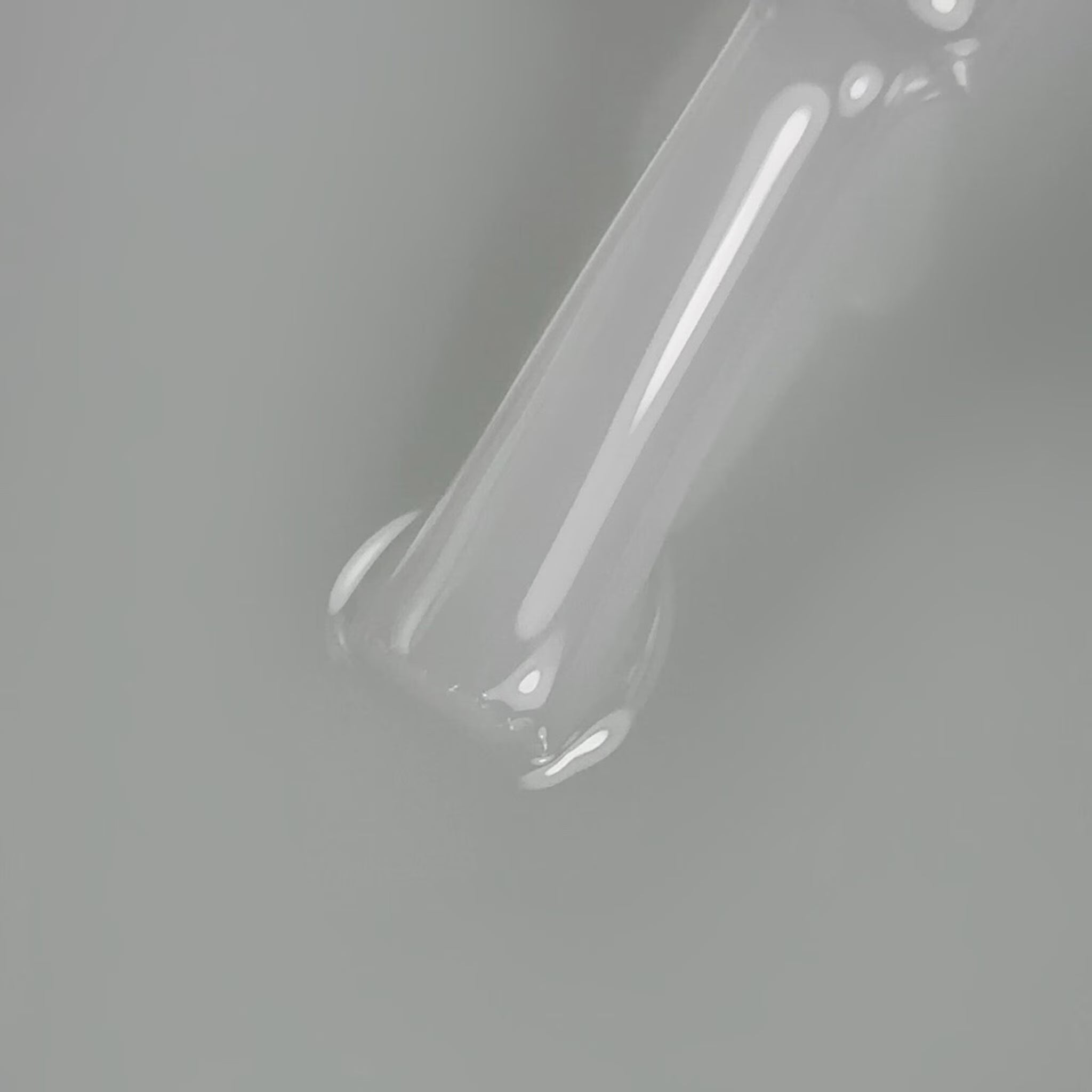 BIBLIOTEKA Gloss Cover TOP 01 Veil - Semi transparent milky, 10ml