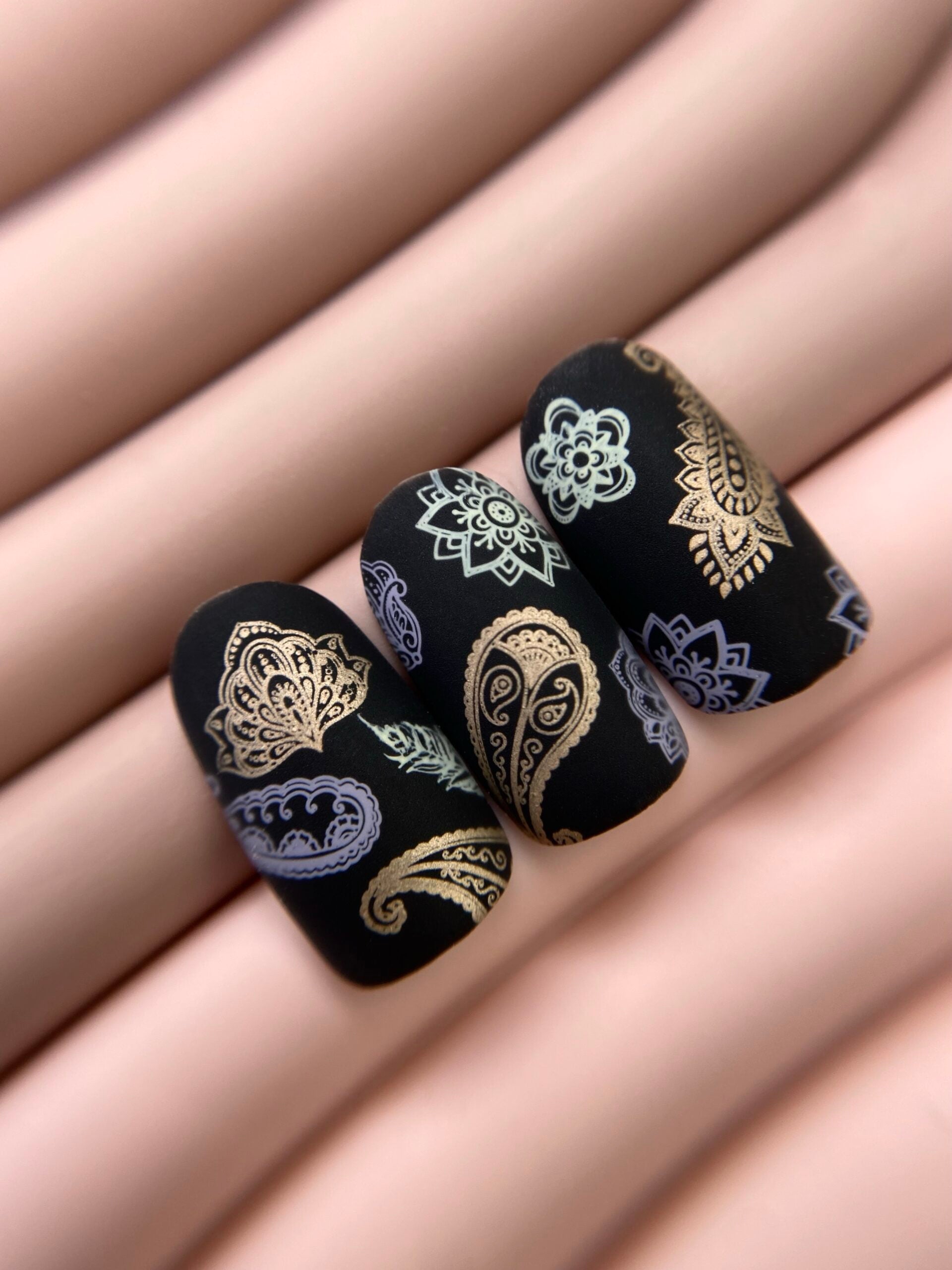 DARK Stamping Polish 04 Gold