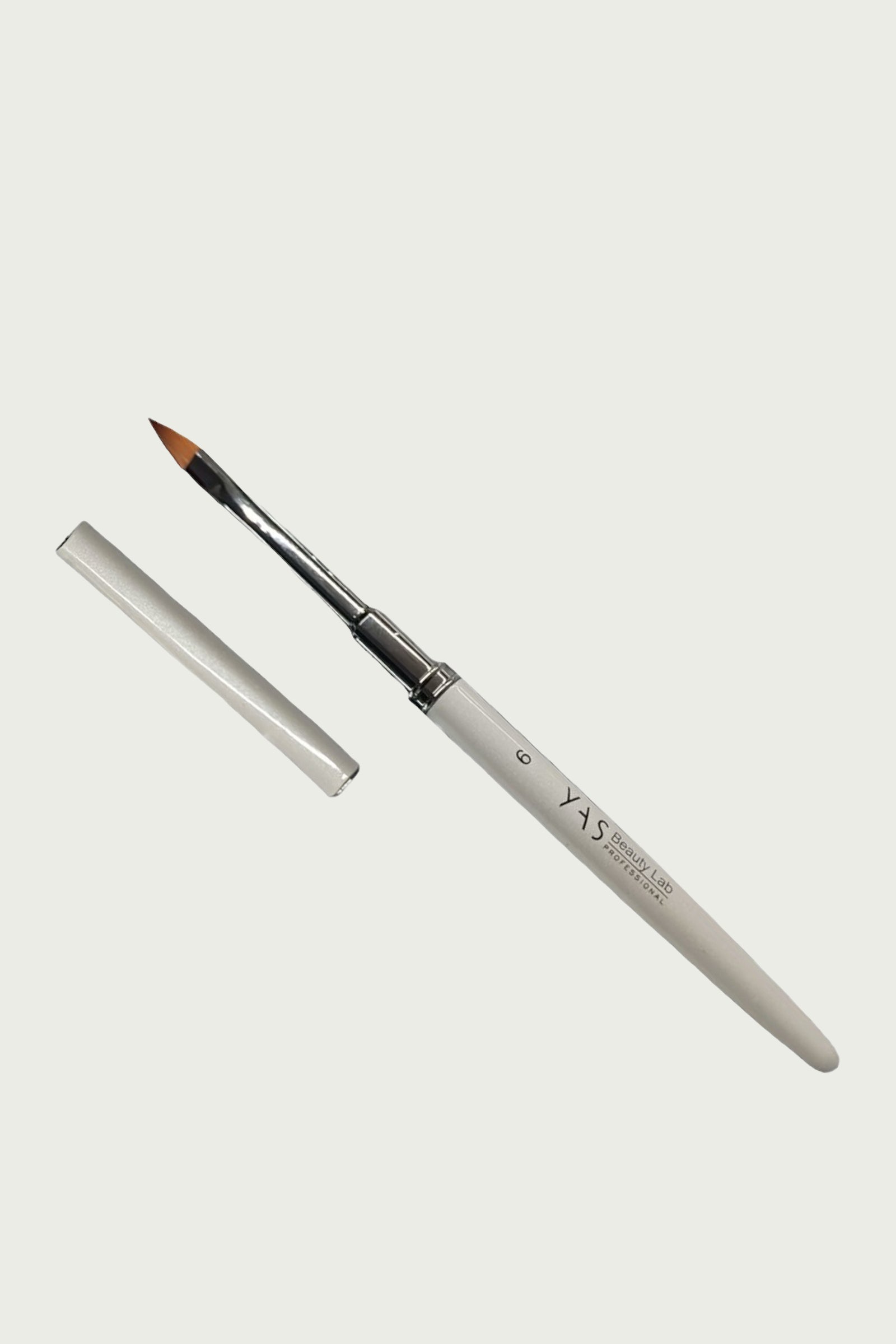 Pensula Leaf nr.6 cu capac YAS