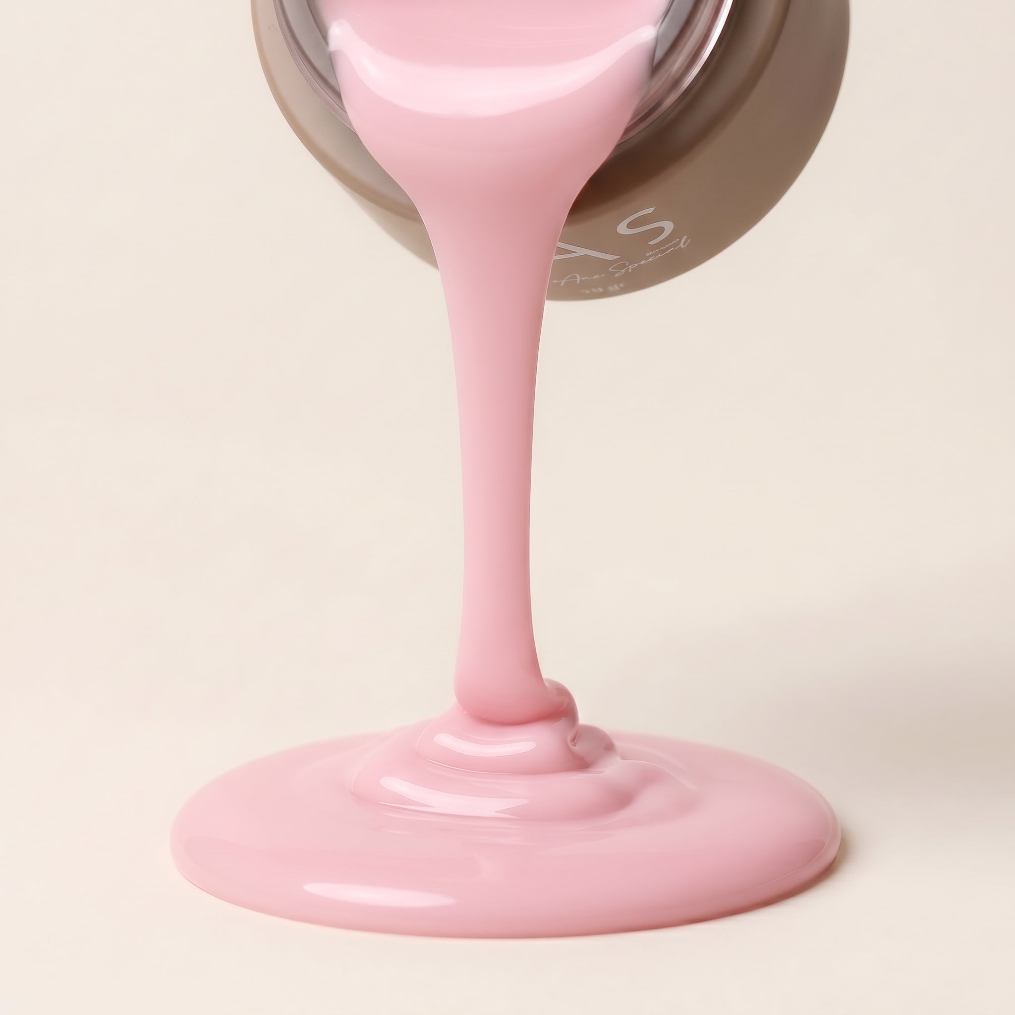 Builder Self Levelling Milky Pink 15gr YAS
