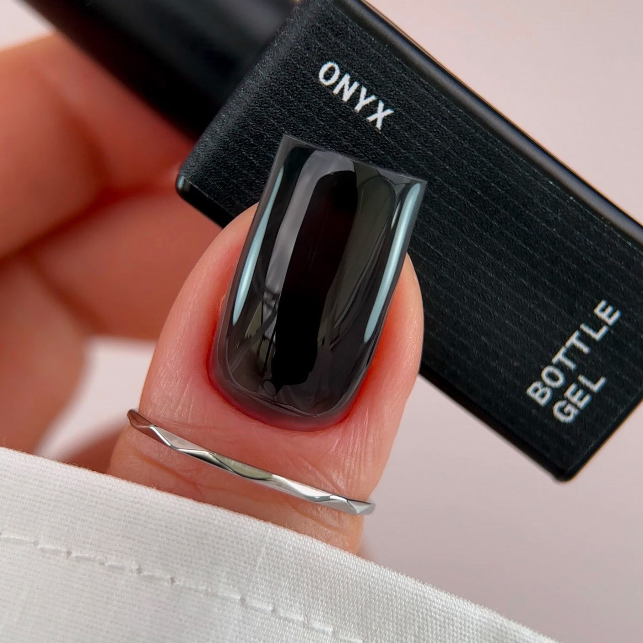 BIBLIOTEKA Bottle Gel 01 Onyx 10ml