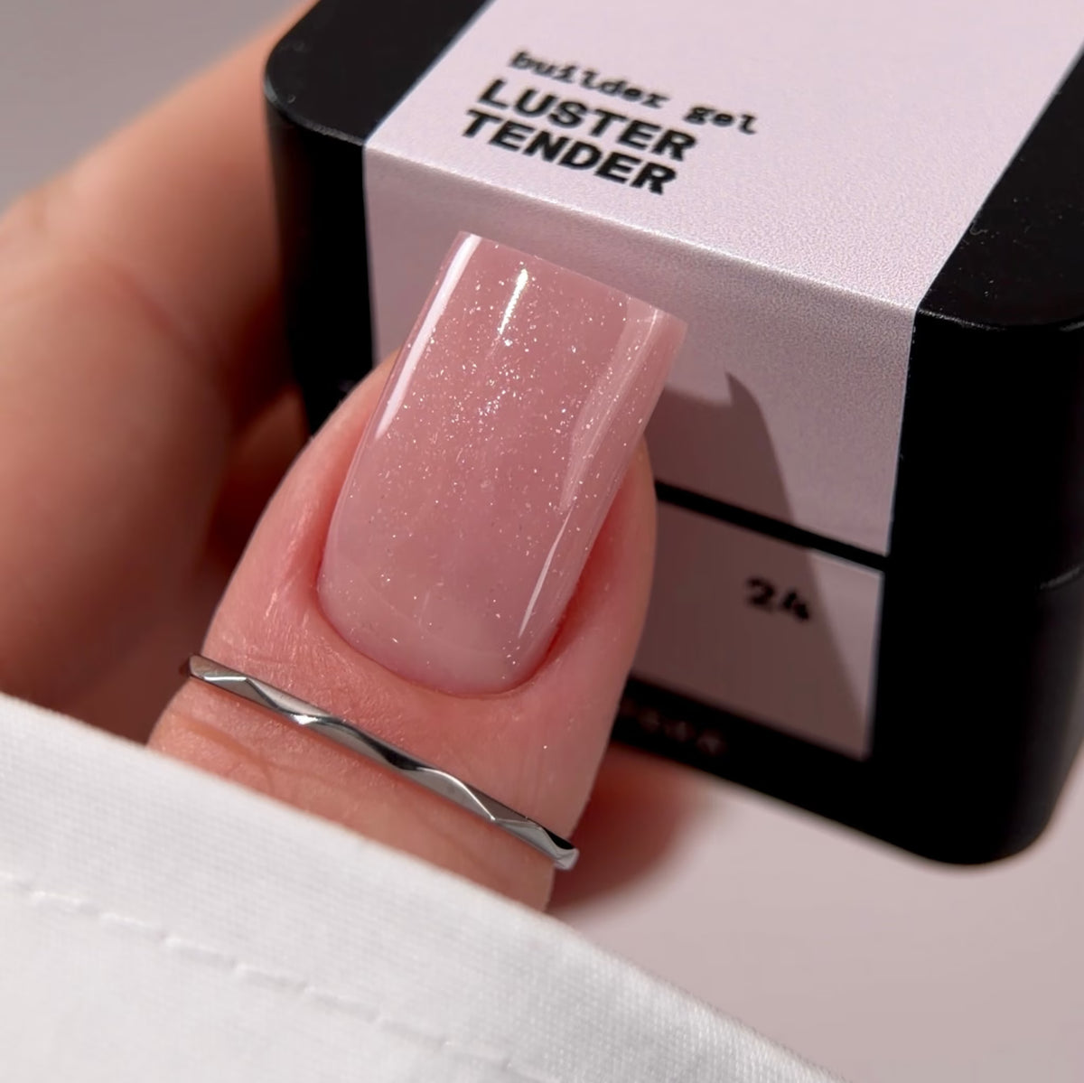 BIBLIOTEKA Builder Gel 24 LUSTER Tender 15ml