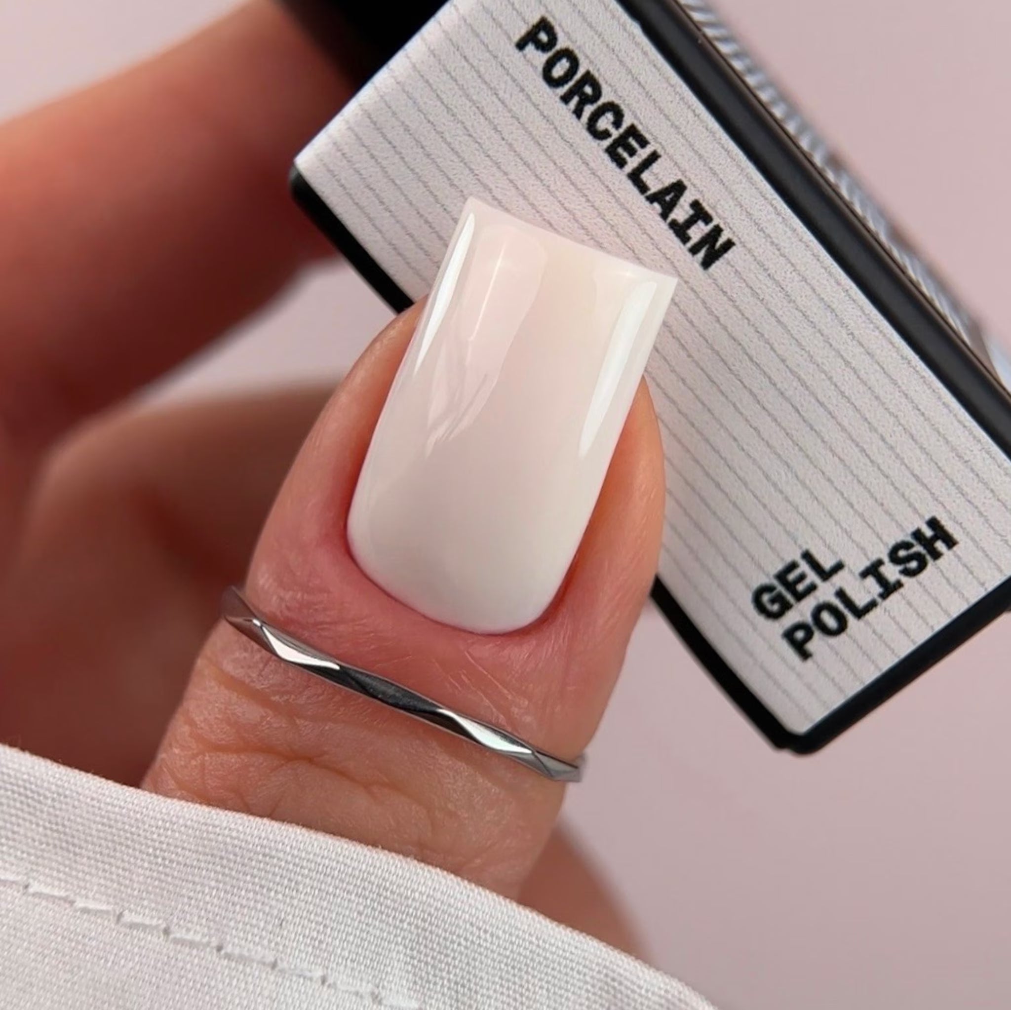 BIBLIOTEKA Gel Polish 53 Porcelain 10ml